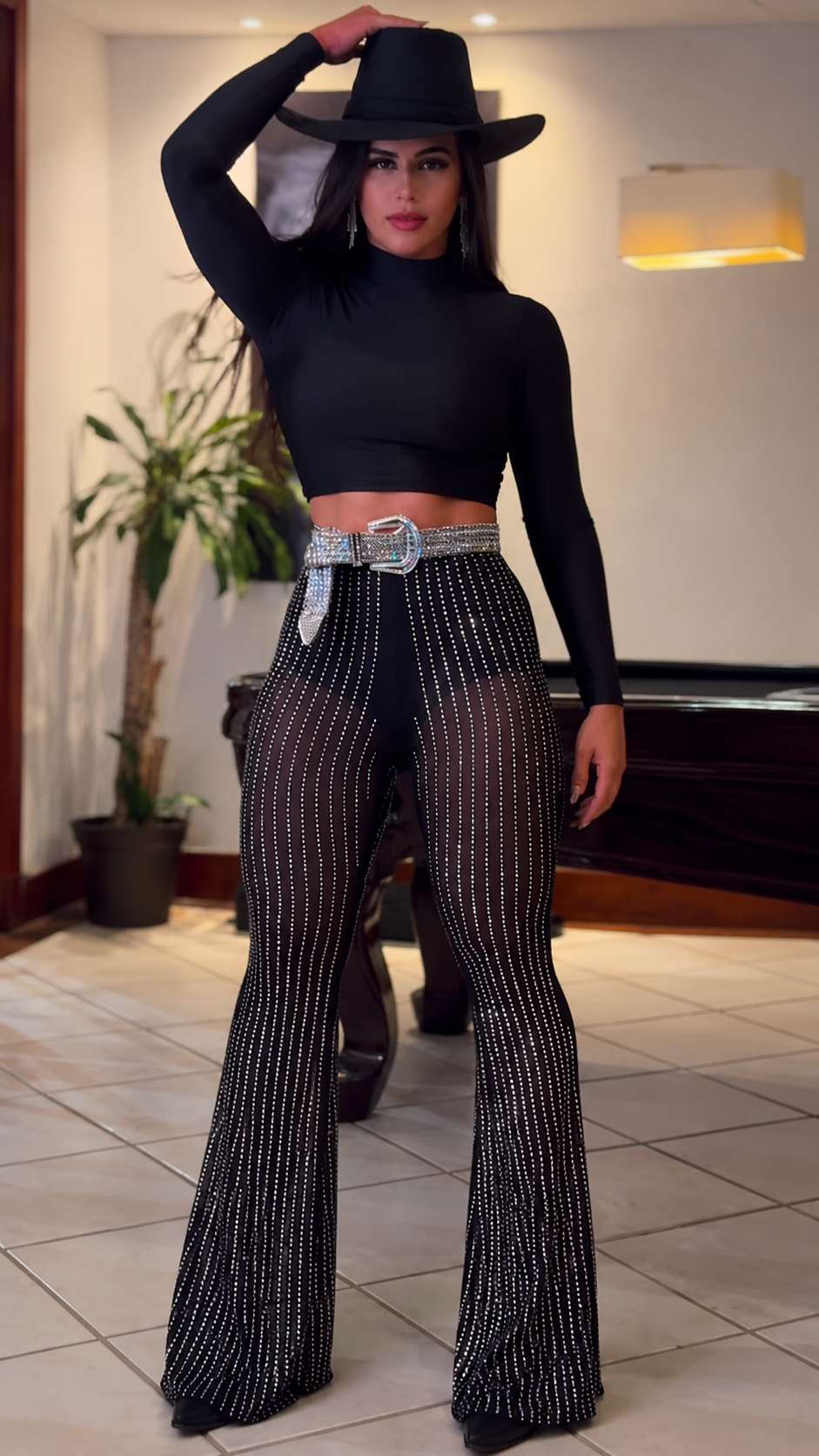 Conjunto Calça Country Fest + Cropped + cinto