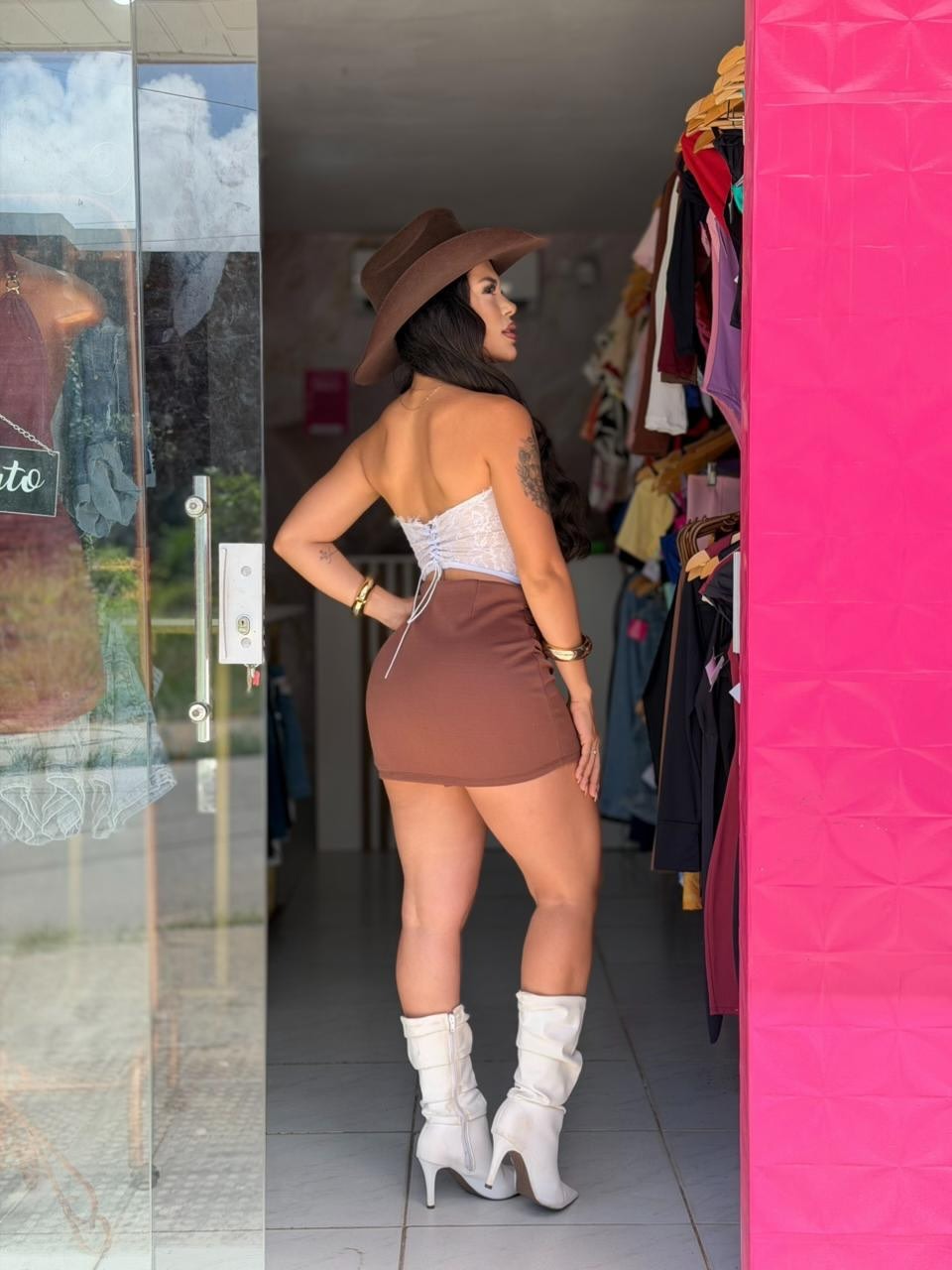 Conjunto Saia + corpete renda