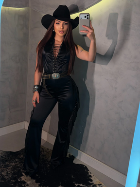 Macacão Boiadeira | Tecido Prada Acetinado com Franjas e Amarração